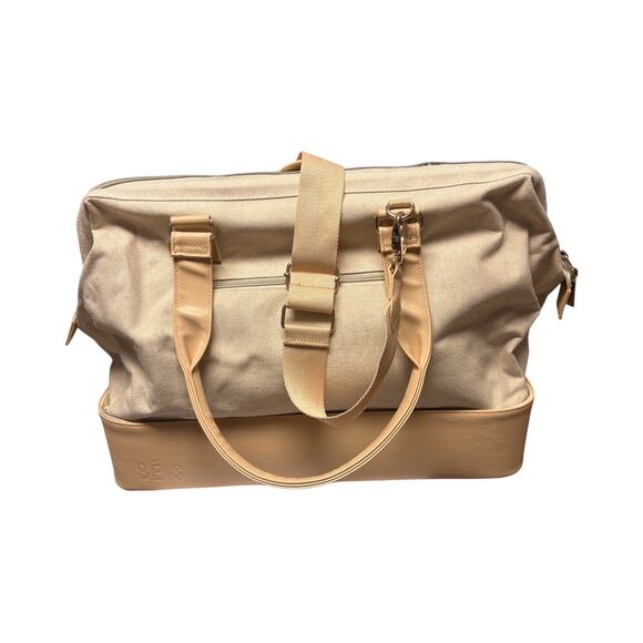 Beis The Weekender in Beige  -Flaw - Picture 1 of 6
